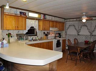 16 Lamprey River Park, Newmarket, NH 03857