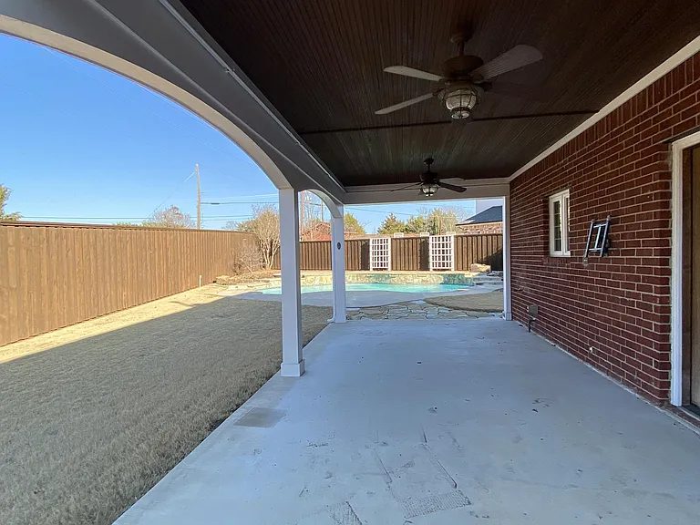 519 Cellars Ct — Photo 10