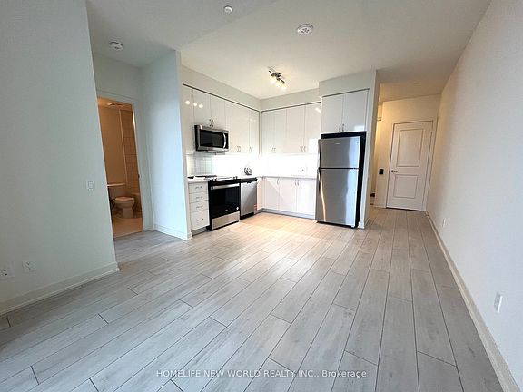4th image of 4955 Yonge St #3207