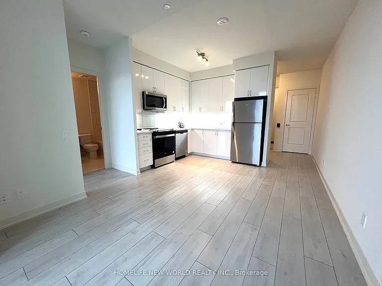 4955 Yonge St #3207 — Photo 4