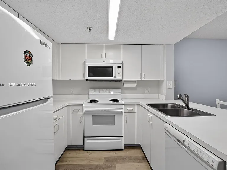 9470 Tangerine Pl #105 — Photo 13