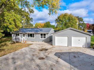 W5158 Cowgill Rd, Rio, WI 53960