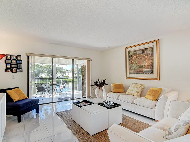 7911 Eastlake Dr #H — Photo 17