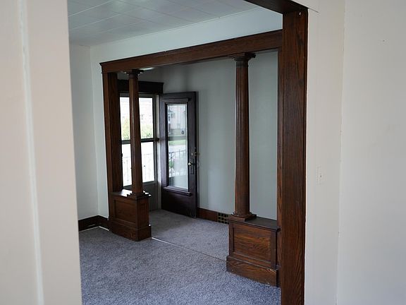 4th image of 1230 W 5th St #A