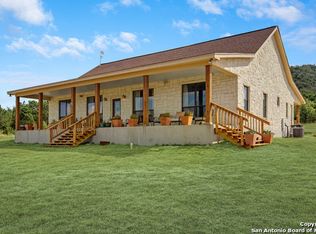 1408 Bear Springs Trl, Pipe Creek, TX 78063