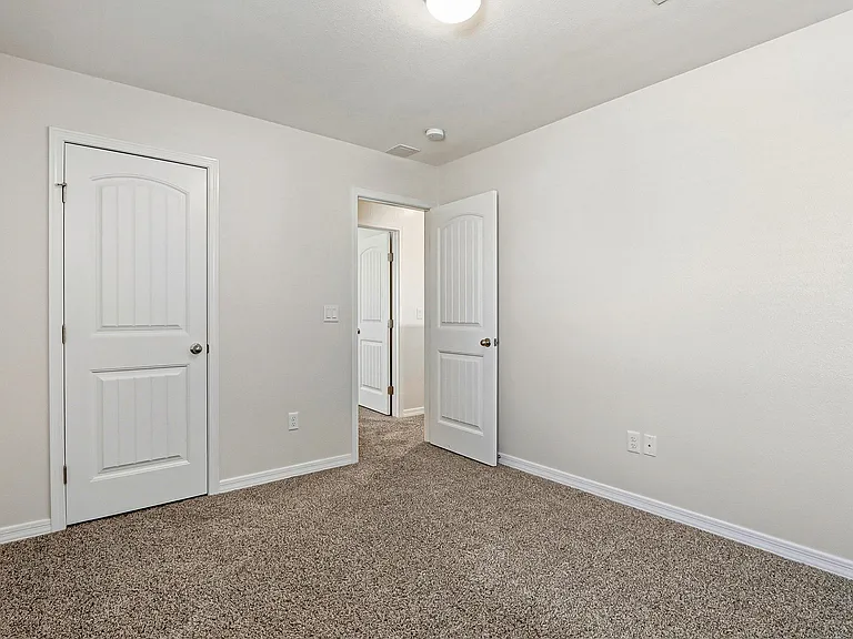 649 La Entrada Cir — Photo 35