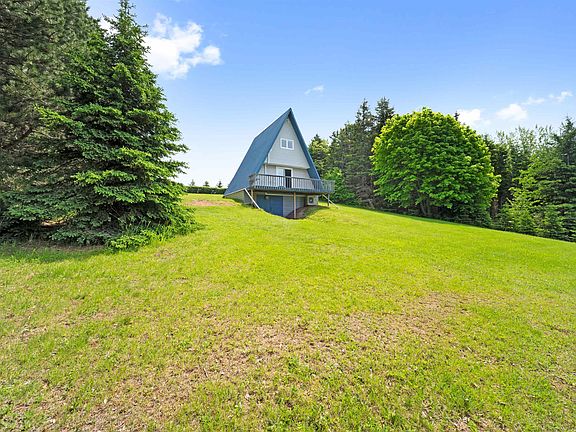 5th image of 183 Cottage View Dr