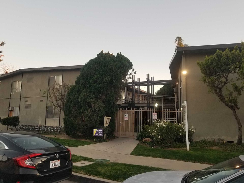 1st image of 18400 Malden St #26