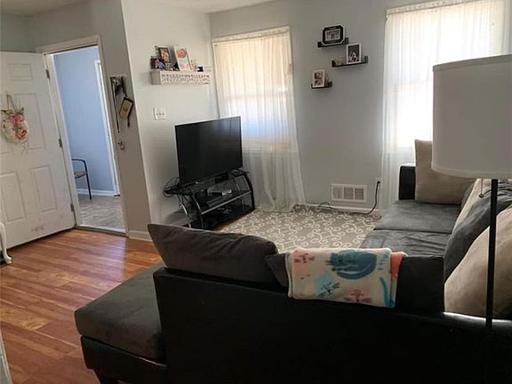 3rd image of 66 Ezzard St