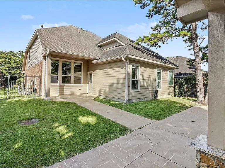 99 Sagamore Ridge Pl — Photo 9