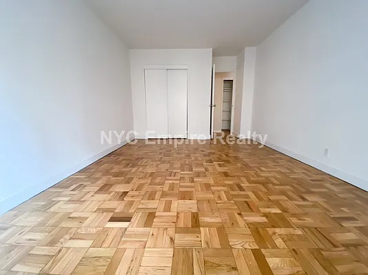 Rented by NYC Empire Realty Inc | media 5