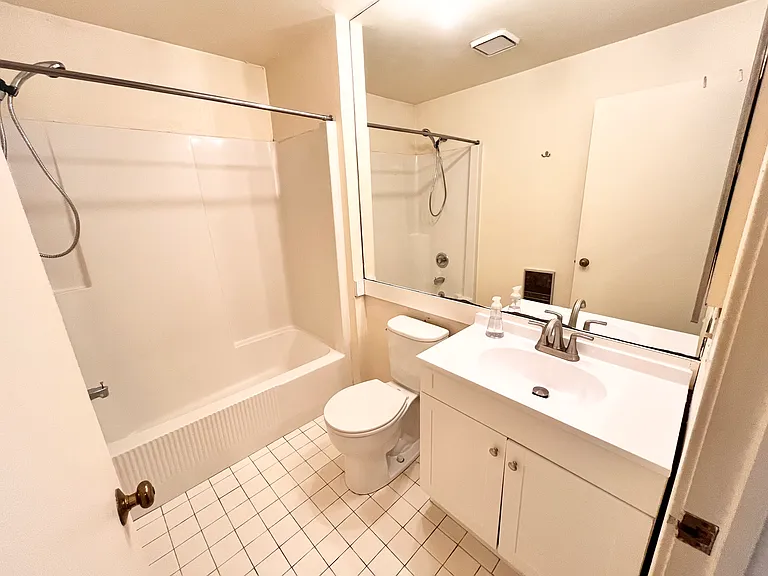 287 Saint John St #2 — Photo 9