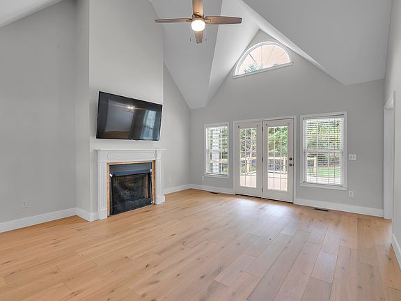 4th image of 107 Galewood Dr