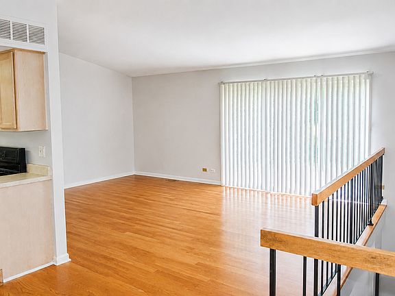 5th image of 188 Kendall Ct Unit D