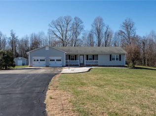 1505 Varnie Rd, Yadkinville, NC 27055