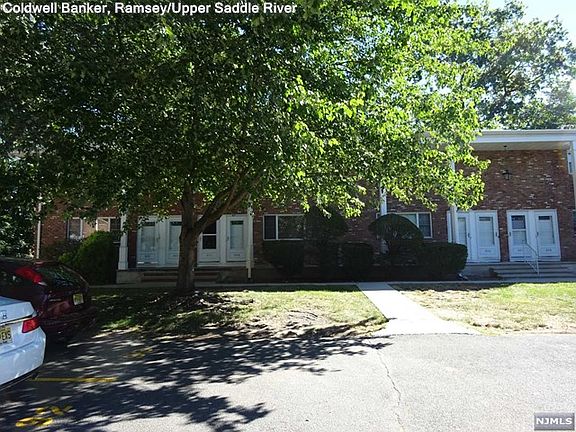 2nd image of 804 Washington Dr