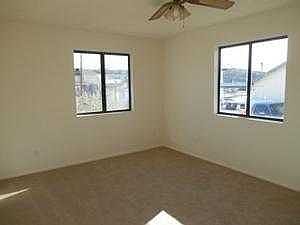 4th image of 2420 Merrill Ave