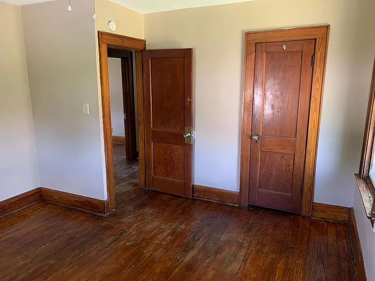 1237 Lynn St — Photo 9