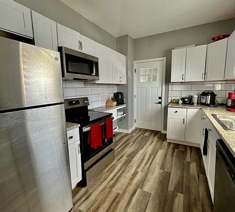 5th image of 603 18th St #A