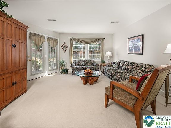5th image of 4931 Cheryl Dr #117