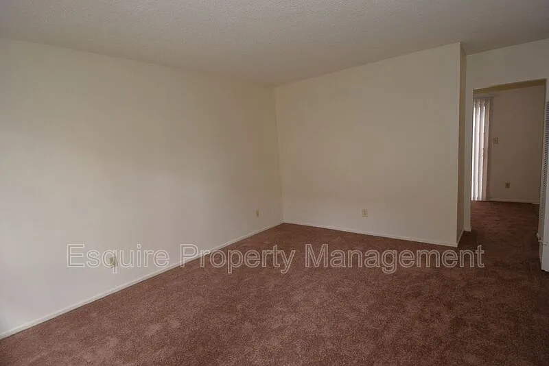 1 bed, 1.0 bath, 588 sqft, $1,725 — Photo 3