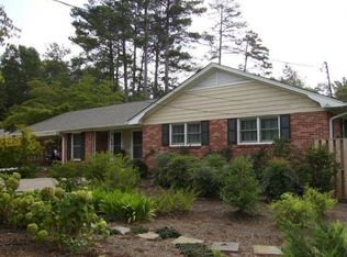 724 Riverhill Dr, Athens, GA 30606