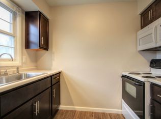 1515 Lincolnshire Dr #1415, Champaign, IL 61821