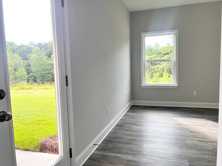 8024 Climbing Ivy Ct — Photo 16