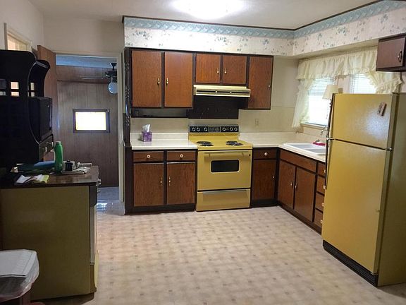 5th image of 310 Laverne Dr