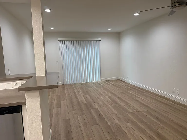 Verdugo Vista — Photo 30