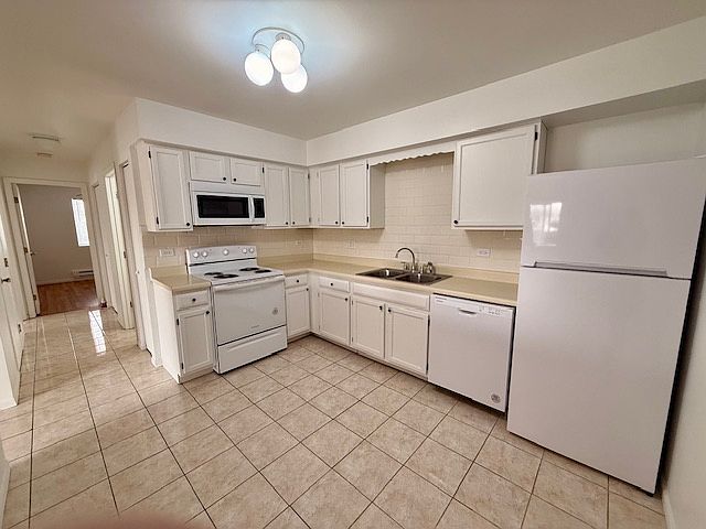 2nd image of 2361 Bicentennial Ave APT 3