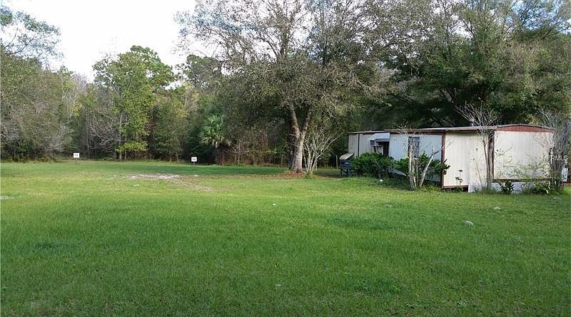 2nd image of 15845 Vienna Dr