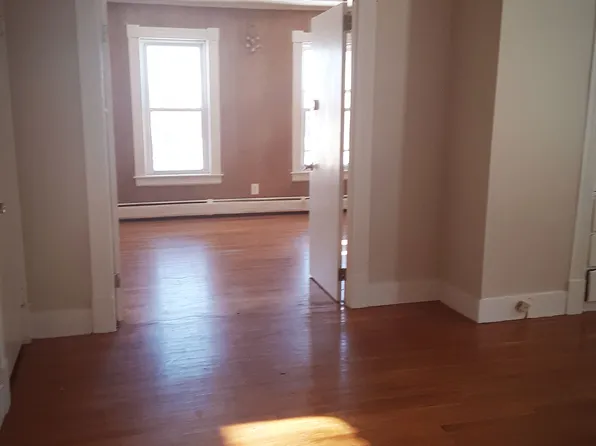 415 Chelmsford St, Lowell, MA