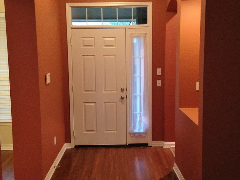 113 Baltic Dr — Photo 5