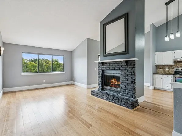 219 40th St Dr SE APT 206, Cedar Rapids, IA 52403