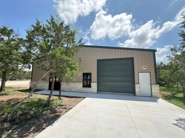 214 Hunters Pass, Spicewood, TX 78669