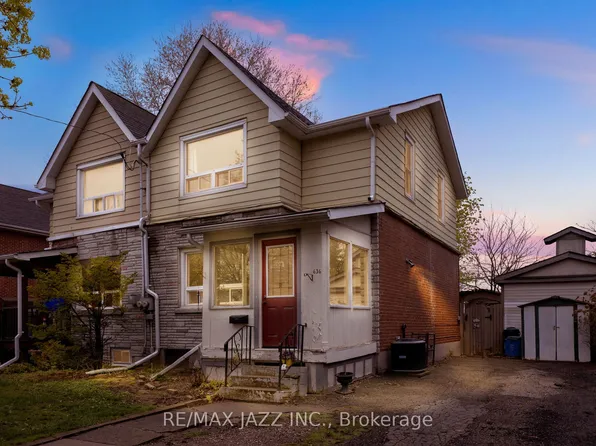 636 Carnegie Ave, Oshawa, ON L1G 4R3