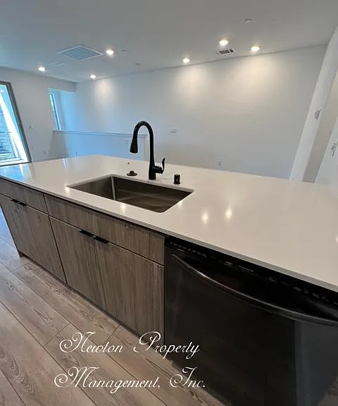 10923 N Blackberry Dr — Photo 9
