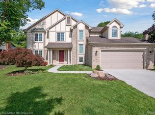 17600 E Northville Trl, Northville, MI 48168