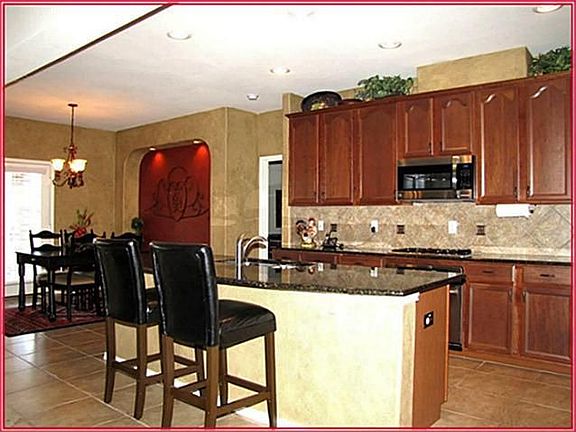 5th image of 4013 Penny Royal Dr
