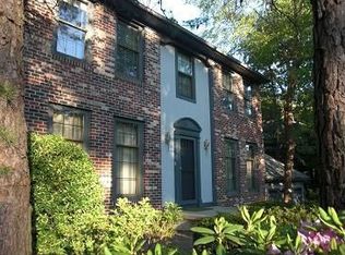 87 Tenby Chase Dr, Voorhees, NJ 08043