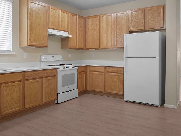 6821 W Remington Pl — Photo 5