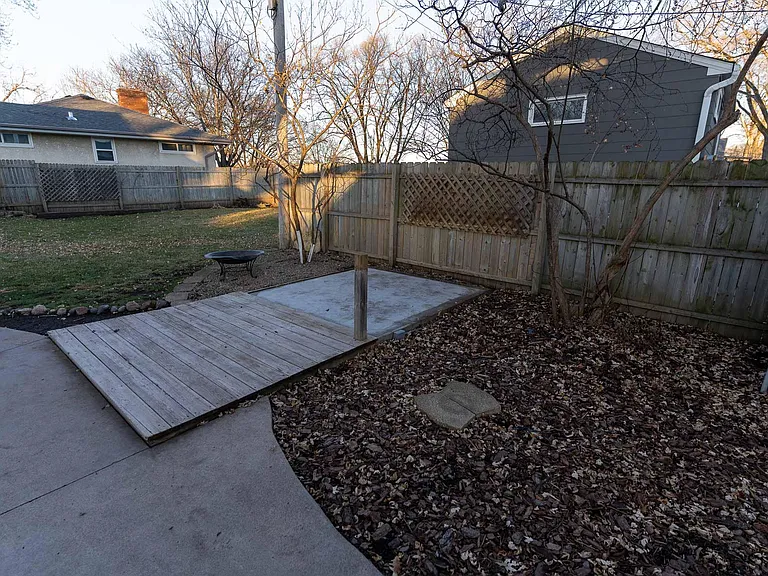 1315 Idaho Ave W — Photo 49