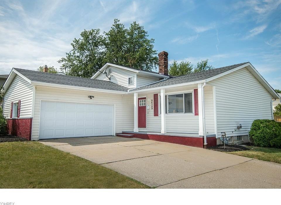 1st image of 24729 Robinia Dr