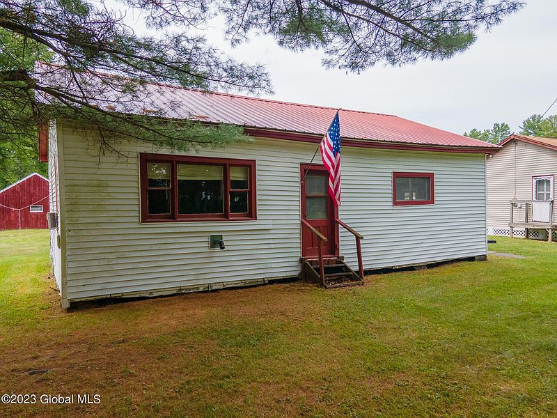 4th image of 618-622 Bunker Hill Road