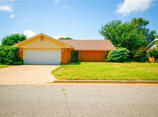 207 Magnolia Ave, Elk City, OK 73644