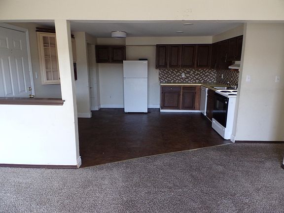 5th image of 195 Mead St APT C5