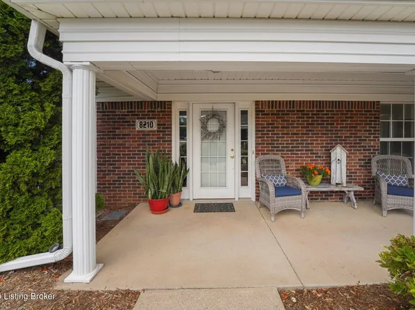 8210 Delta Cir, Louisville, KY 40228