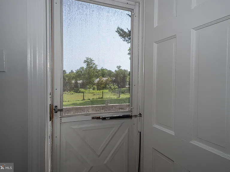 504 Harriton Rd — Photo 20