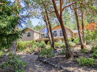 125 Lily Rd, Jacksonville, OR 97530